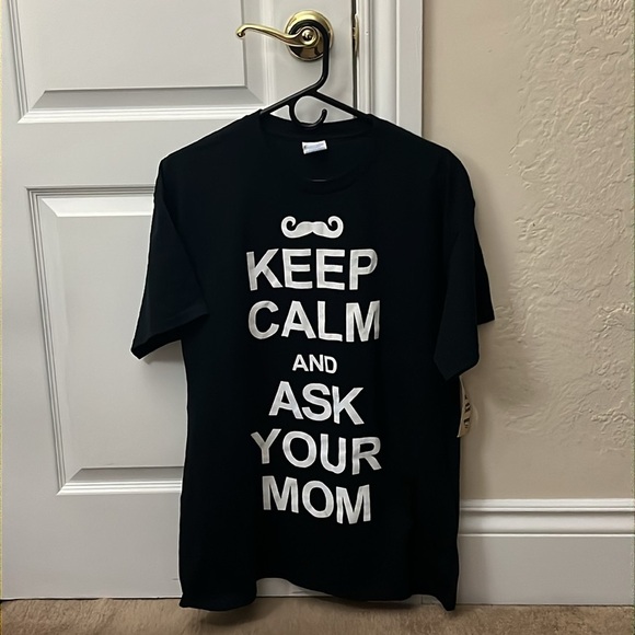 T-shirt NWT - Picture 2 of 4